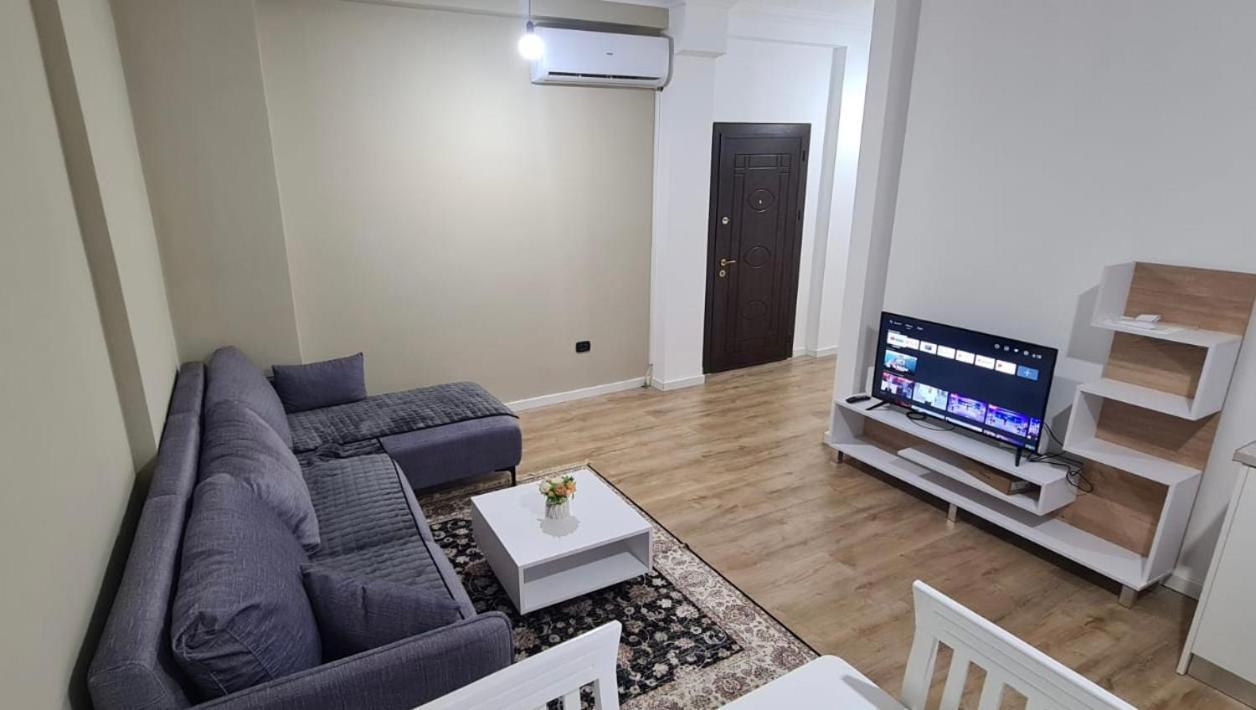 Avi - Daily Rent Apartment Tirana Exterior foto